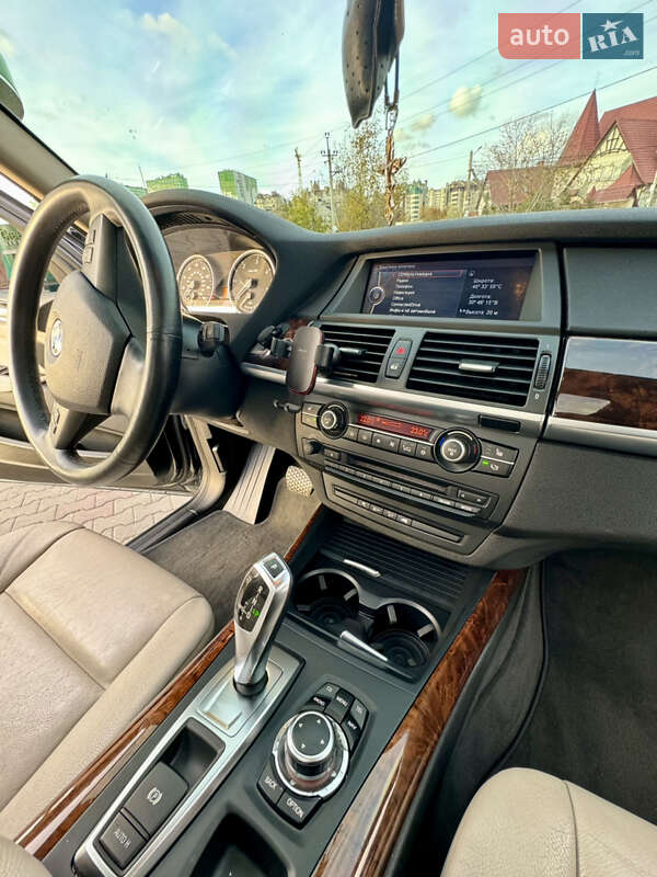 Внедорожник / Кроссовер BMW X5 2011 в Одессе
