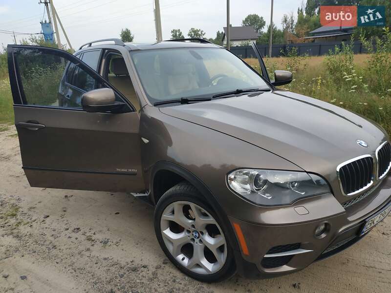 Позашляховик / Кросовер BMW X5 2013 в Вараші