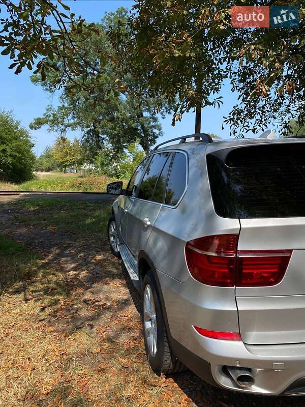 Внедорожник / Кроссовер BMW X5 2012 в Калуше