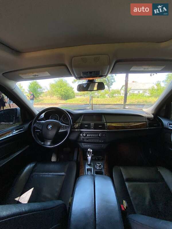 Внедорожник / Кроссовер BMW X5 2012 в Калуше