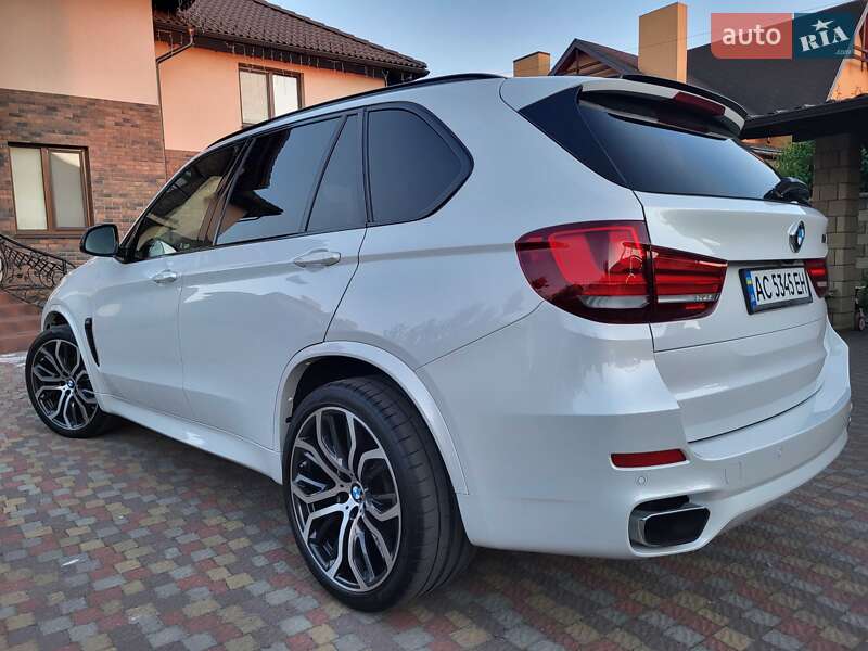 Позашляховик / Кросовер BMW X5 2016 в Луцьку