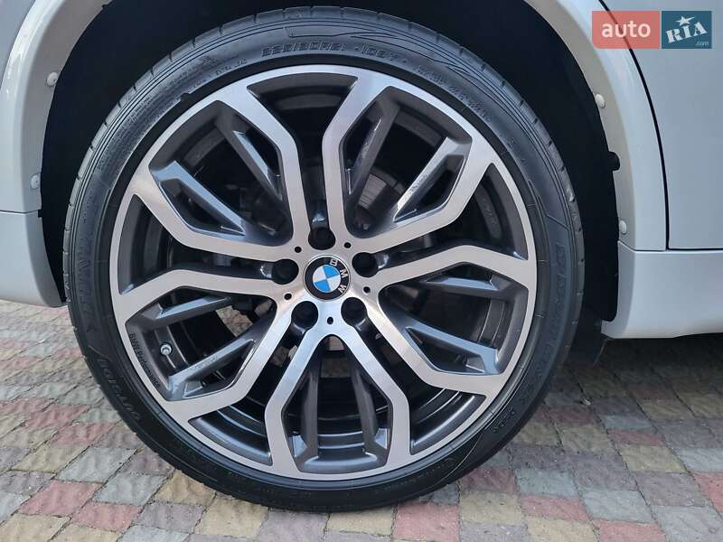 Позашляховик / Кросовер BMW X5 2016 в Луцьку