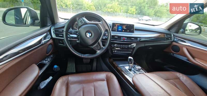 Внедорожник / Кроссовер BMW X5 2015 в Запорожье