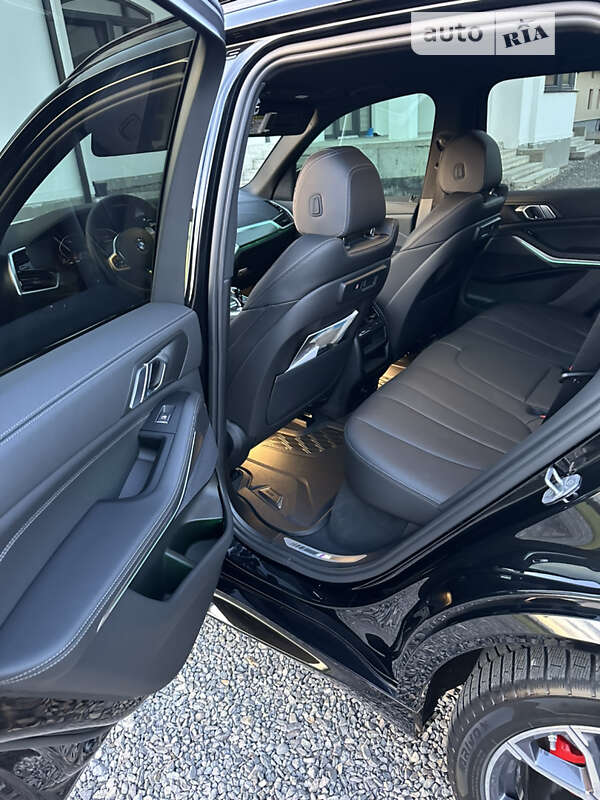 Внедорожник / Кроссовер BMW X5 2022 в Мукачево