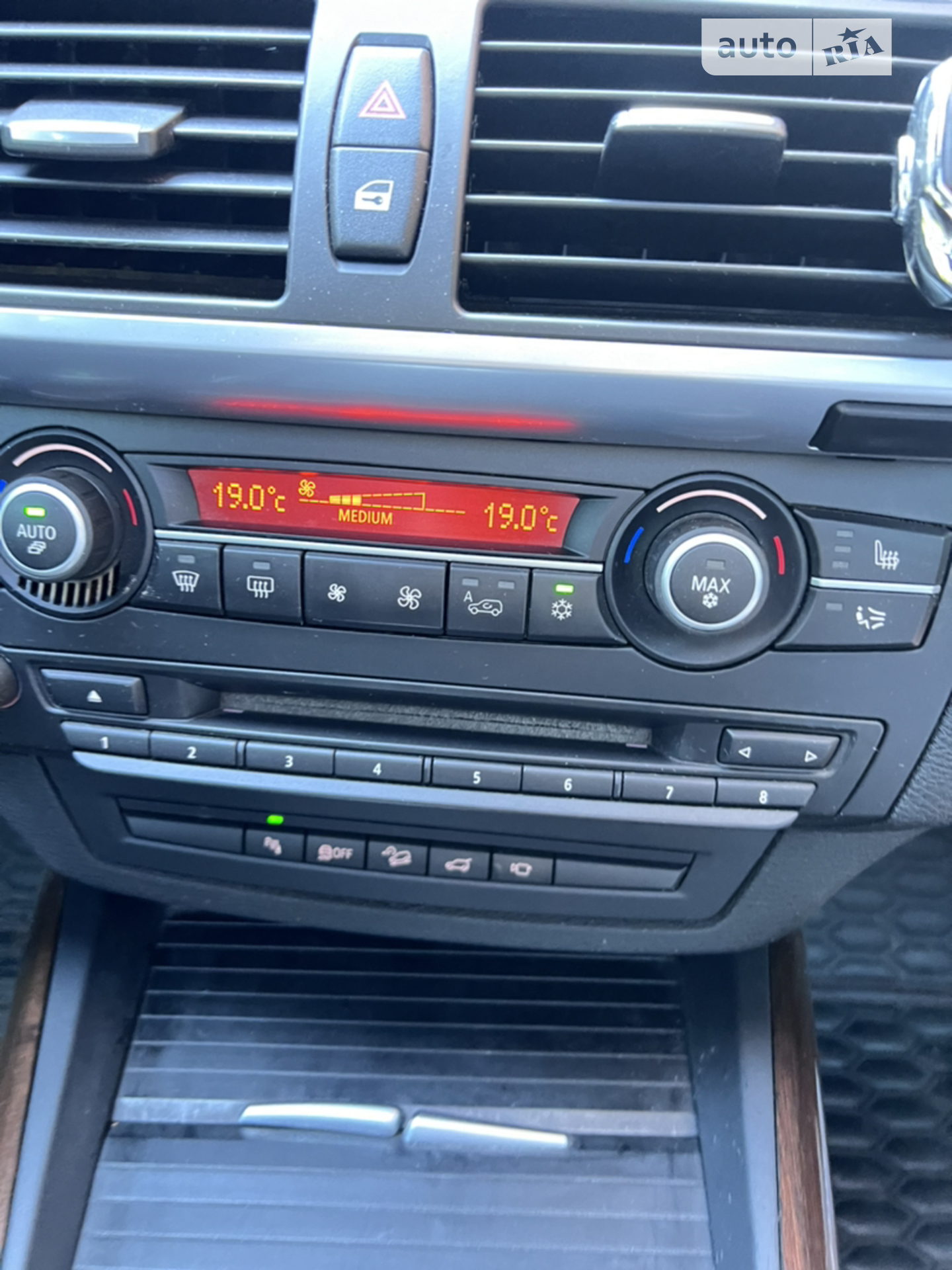 2011 BMW X5 - мініатюра 10