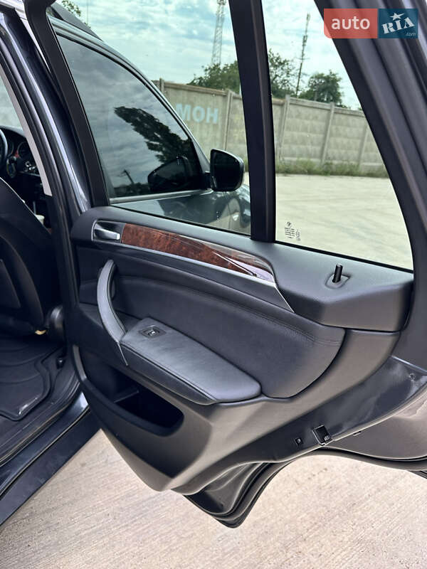 Внедорожник / Кроссовер BMW X5 2011 в Одессе