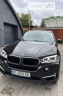 Позашляховик / Кросовер BMW X5 2015 в Львові