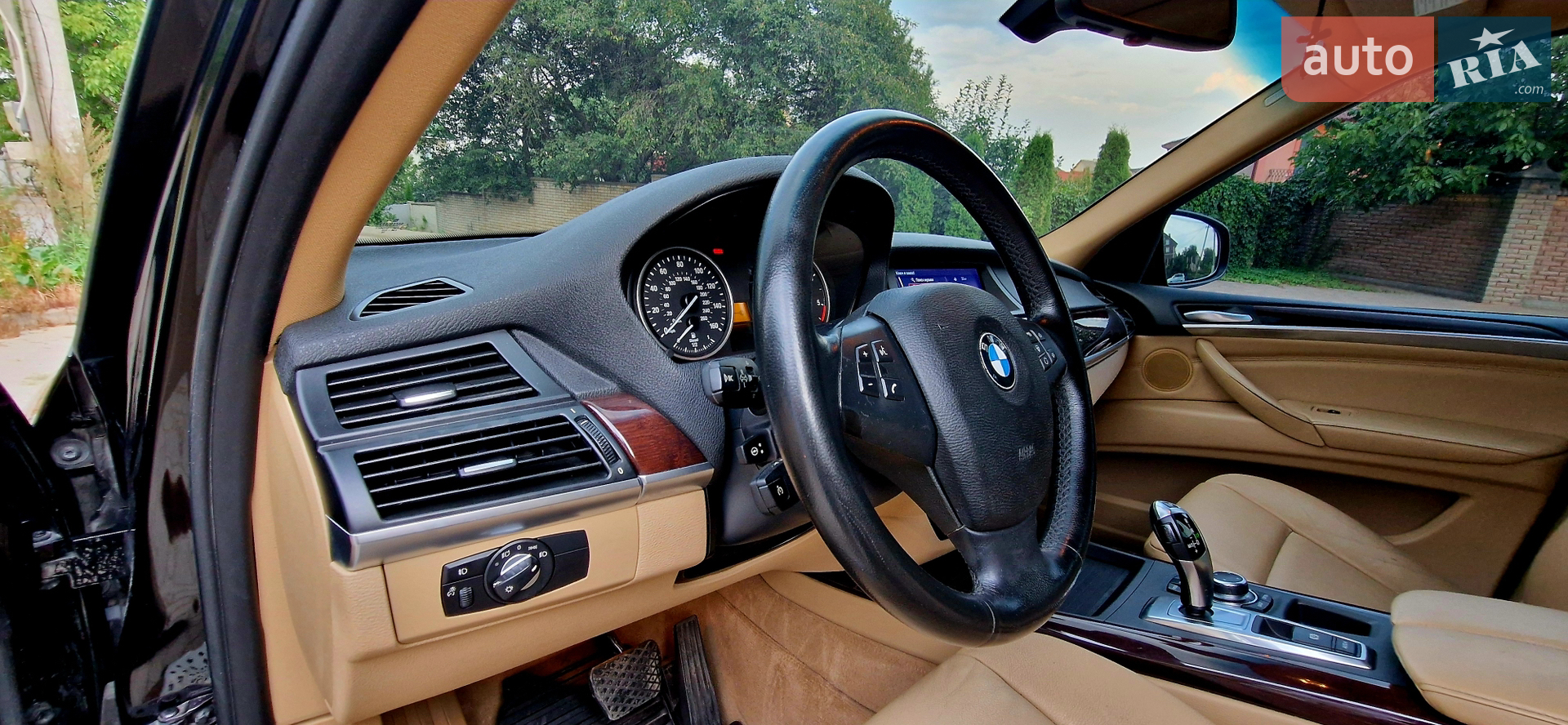 2010 BMW X5 - мініатюра 15