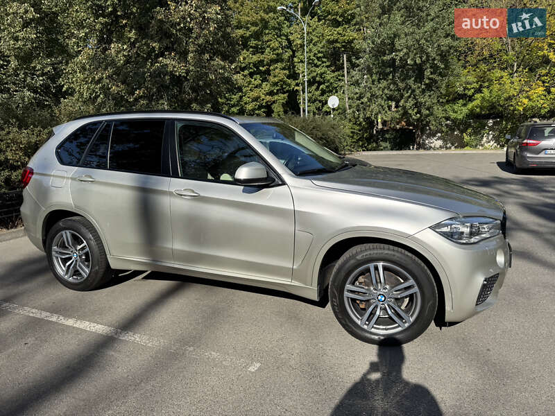 Внедорожник / Кроссовер BMW X5 2016 в Черновцах