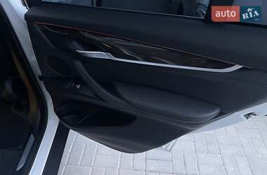 Внедорожник / Кроссовер BMW X5 2016 в 
