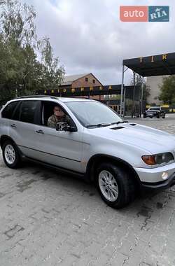 Внедорожник / Кроссовер BMW X5 2003 в 