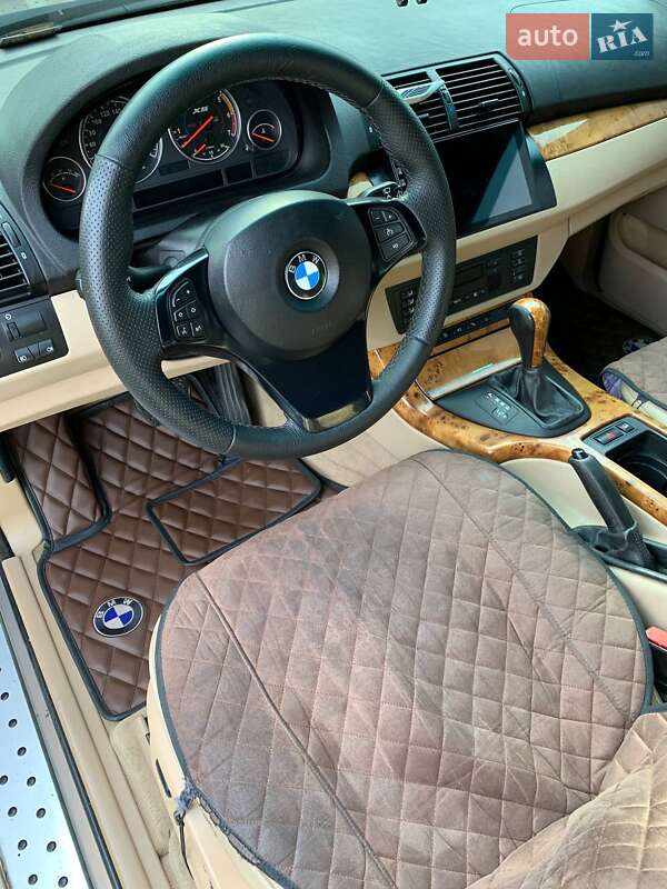 Внедорожник / Кроссовер BMW X5 2004 в Галиче