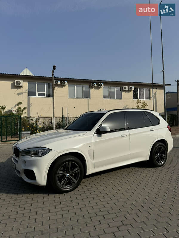 Позашляховик / Кросовер BMW X5 2016 в Житомирі