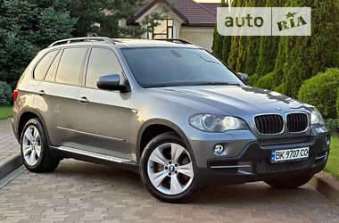 Позашляховик / Кросовер BMW X5 2010 в Сарнах