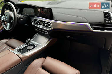 Позашляховик / Кросовер BMW X5 2019 в 