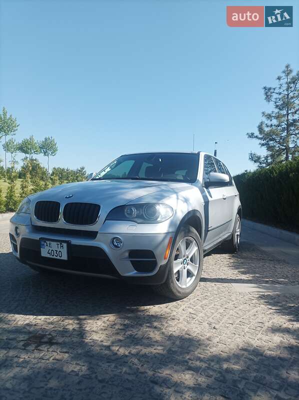 Внедорожник / Кроссовер BMW X5 2011 в 
