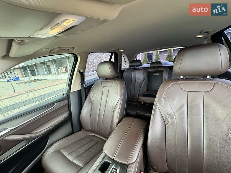Позашляховик / Кросовер BMW X5 2015 в Львові