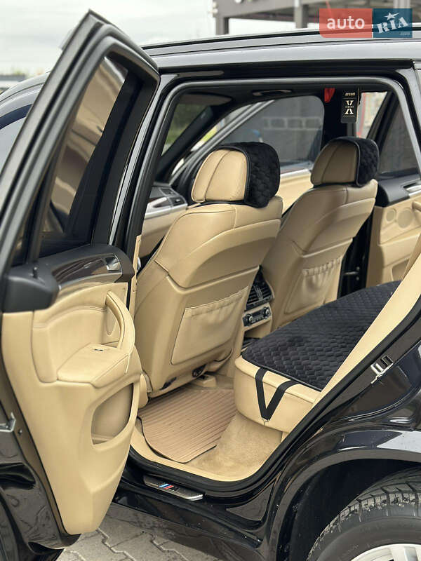 Позашляховик / Кросовер BMW X5 2010 в Львові