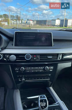 Позашляховик / Кросовер BMW X5 2017 в 