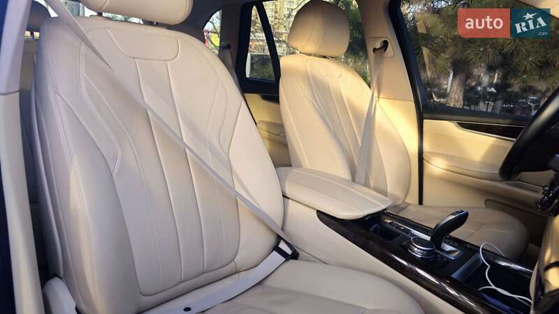Внедорожник / Кроссовер BMW X5 2015 в Одессе