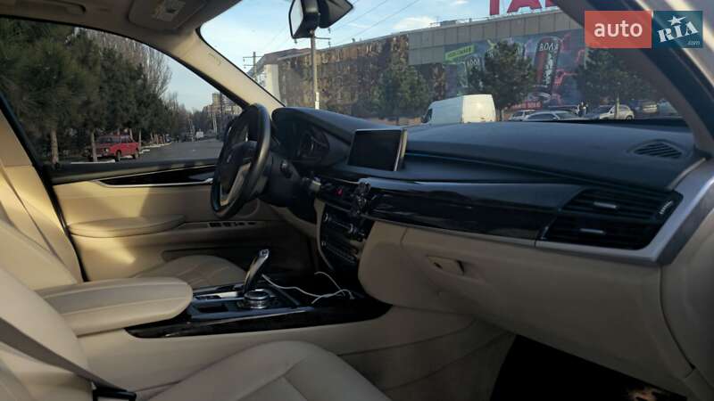 Внедорожник / Кроссовер BMW X5 2015 в Одессе