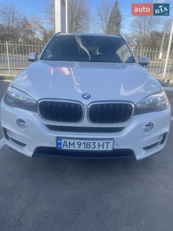 Внедорожник / Кроссовер BMW X5 2014 в Житомире