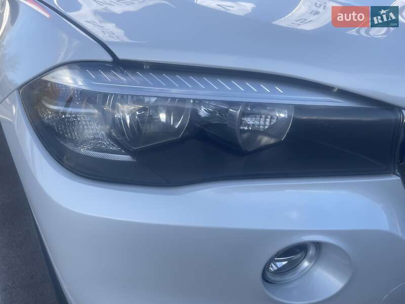 Внедорожник / Кроссовер BMW X5 2014 в Житомире