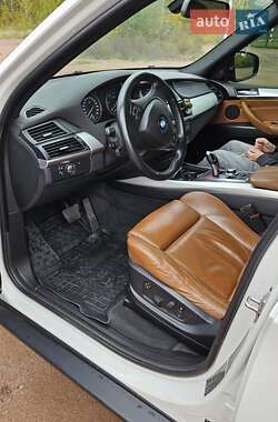 Позашляховик / Кросовер BMW X5 2008 в 