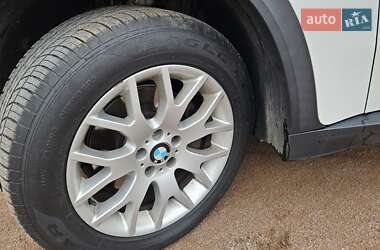 Позашляховик / Кросовер BMW X5 2008 в 