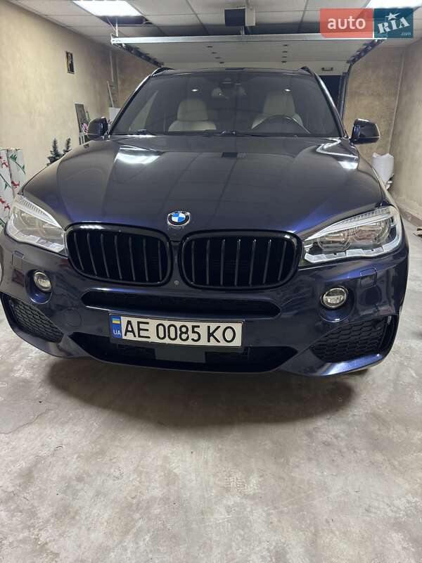 Внедорожник / Кроссовер BMW X5 2016 в Покрове