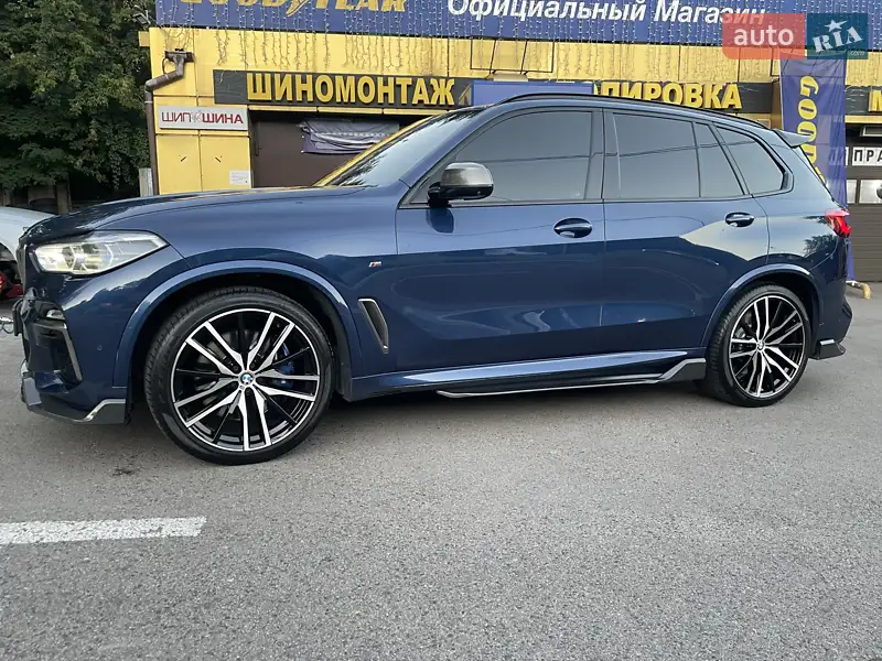 Внедорожник / Кроссовер BMW X5 2018 в 