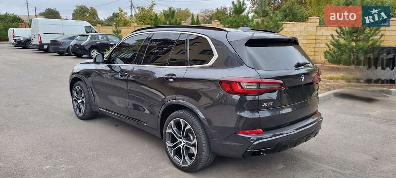 Внедорожник / Кроссовер BMW X5 2020 в Запорожье