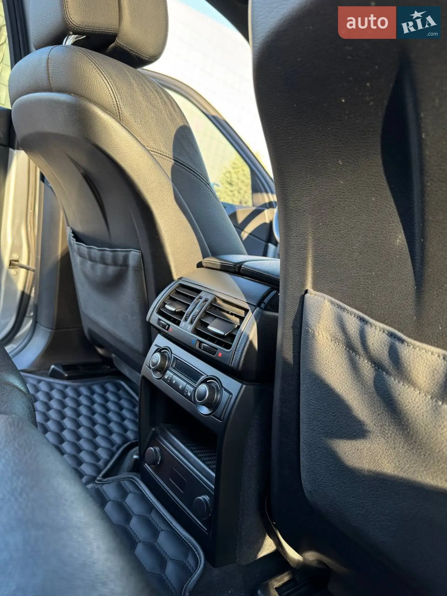 2010 BMW X5 - мініатюра 15