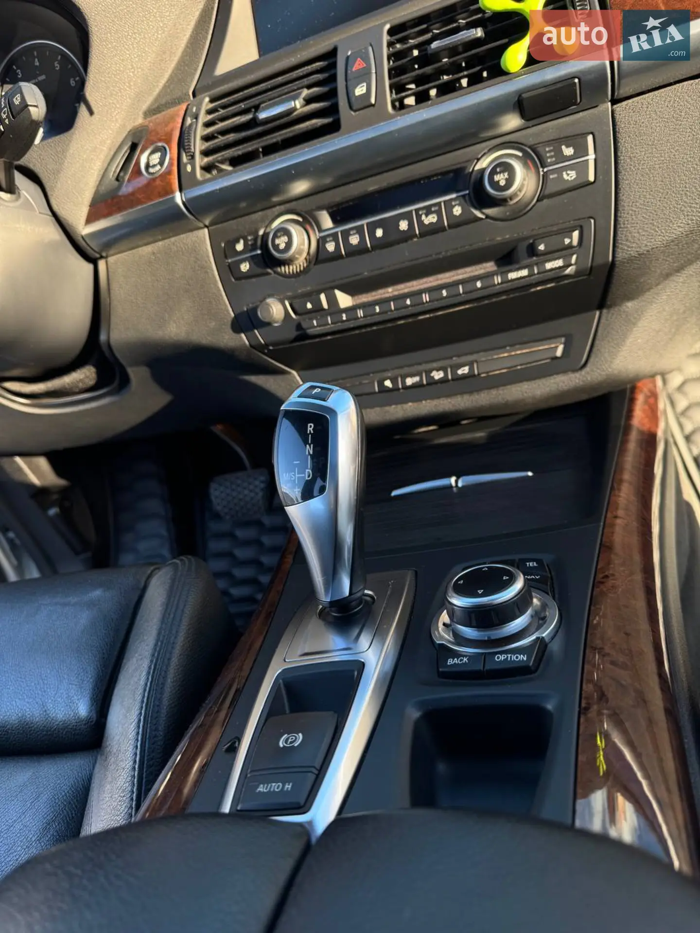2010 BMW X5 - мініатюра 14
