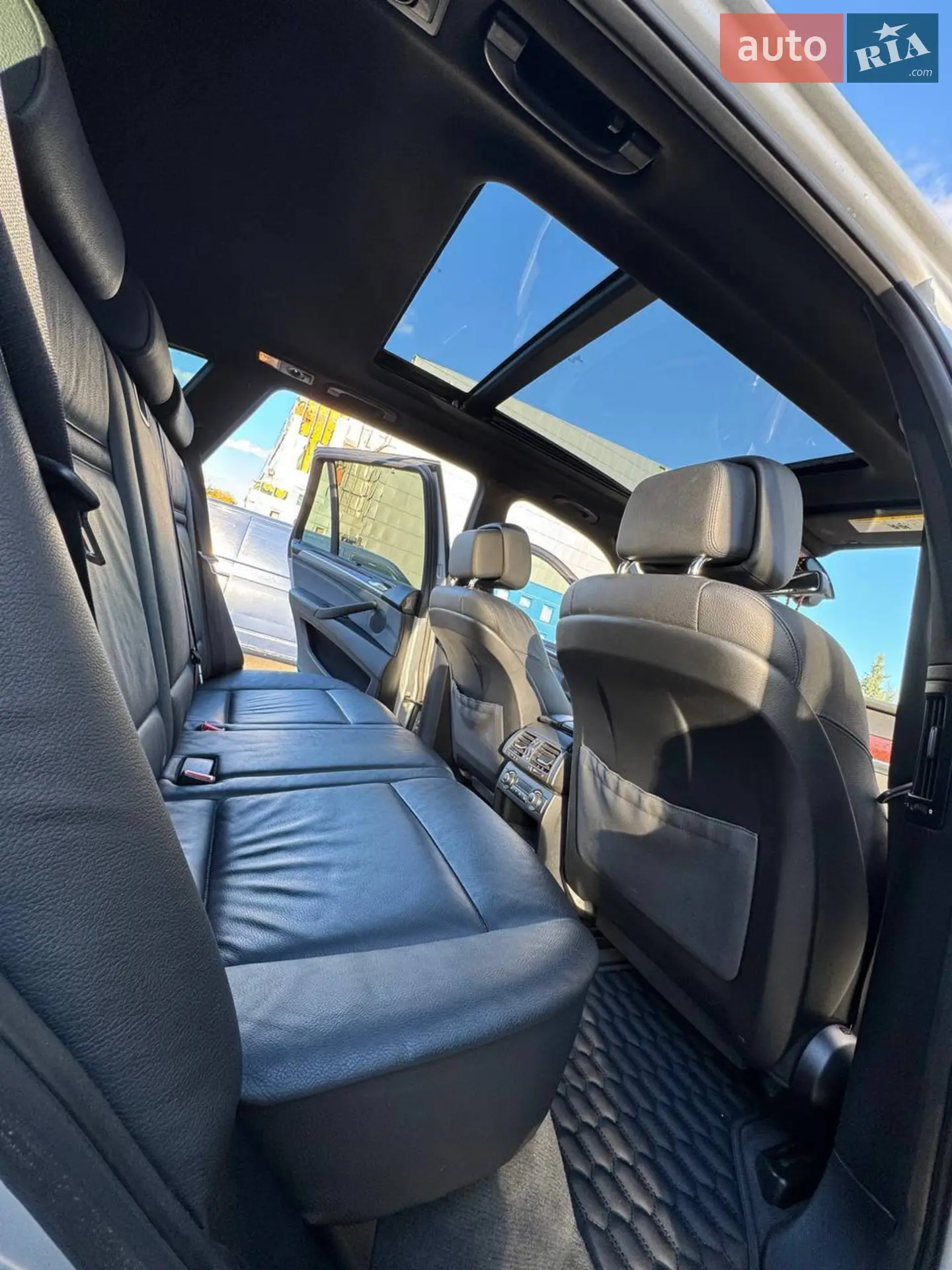 2010 BMW X5 - мініатюра 17