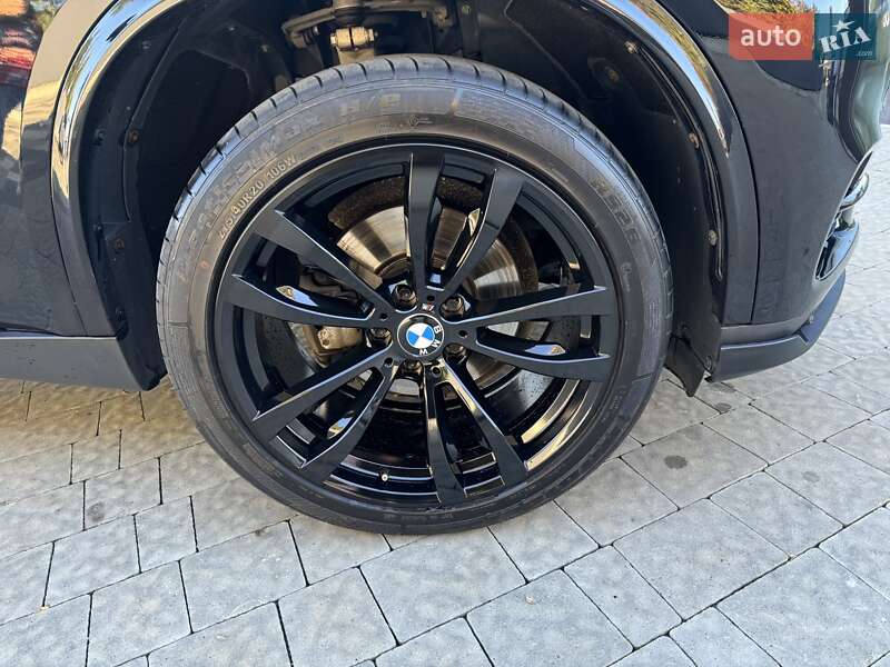 Позашляховик / Кросовер BMW X5 2017 в Ужгороді