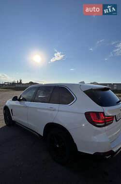 Внедорожник / Кроссовер BMW X5 2017 в Днепре