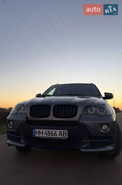 Внедорожник / Кроссовер BMW X5 2008 в Черноморске