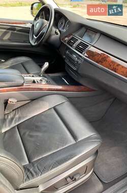 Внедорожник / Кроссовер BMW X5 2012 в 
