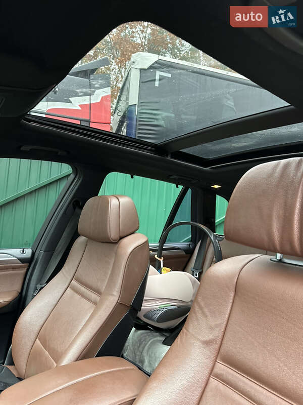 Внедорожник / Кроссовер BMW X5 2012 в Львове