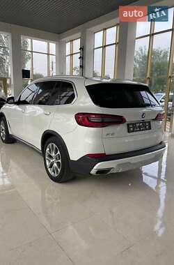 Внедорожник / Кроссовер BMW X5 2020 в Николаеве