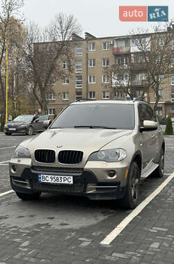 Позашляховик / Кросовер BMW X5 2010 в Ужгороді