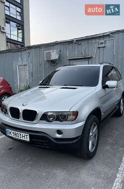 Внедорожник / Кроссовер BMW X5 2002 в Ровно