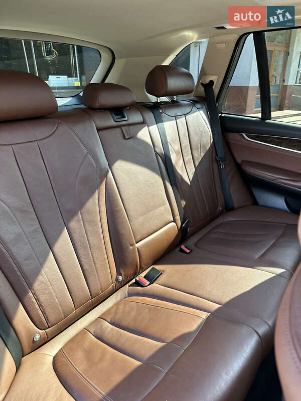 Внедорожник / Кроссовер BMW X5 2016 в Львове