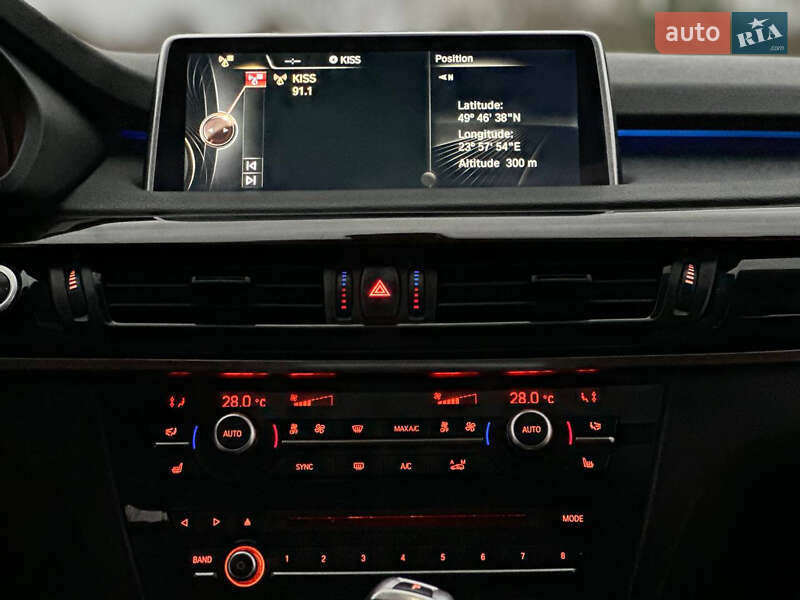 Позашляховик / Кросовер BMW X5 2015 в Львові