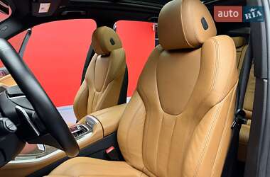 Внедорожник / Кроссовер BMW X5 2019 в 