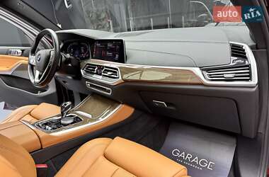 Внедорожник / Кроссовер BMW X5 2019 в 