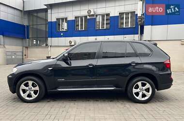 Внедорожник / Кроссовер BMW X5 2010 в 