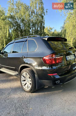 Внедорожник / Кроссовер BMW X5 2011 в 