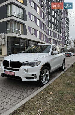 Позашляховик / Кросовер BMW X5 2015 в 